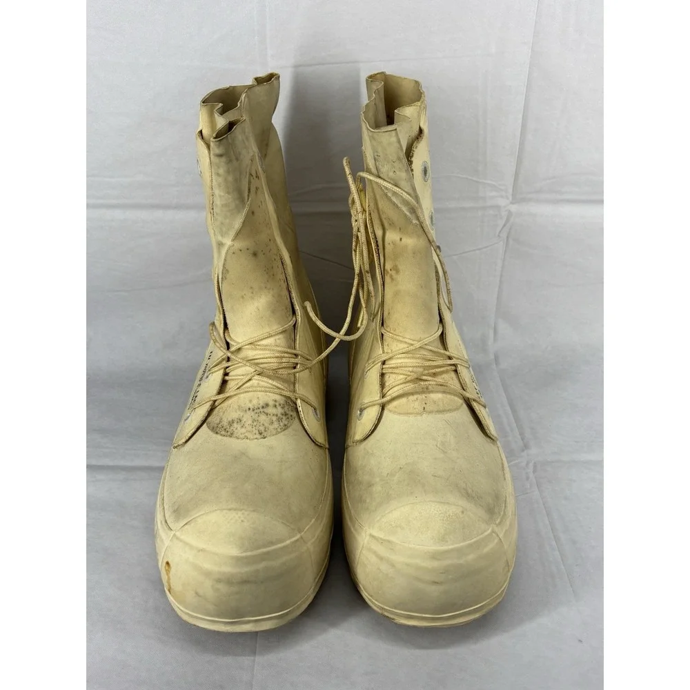 US Military DLA 100-82-C-4041 Mens Off White Bunny Boots Cold Weather 9R Mickey